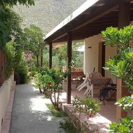 Aquilone Apartman Castelluzzo Kültér fotó